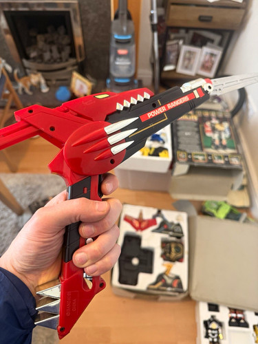 Bandai power rangers - bandai, red