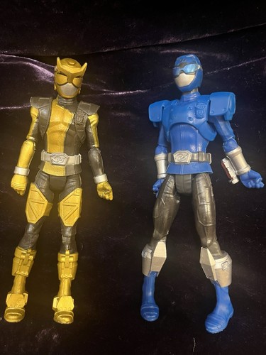 Power rangers toy figures - 2,